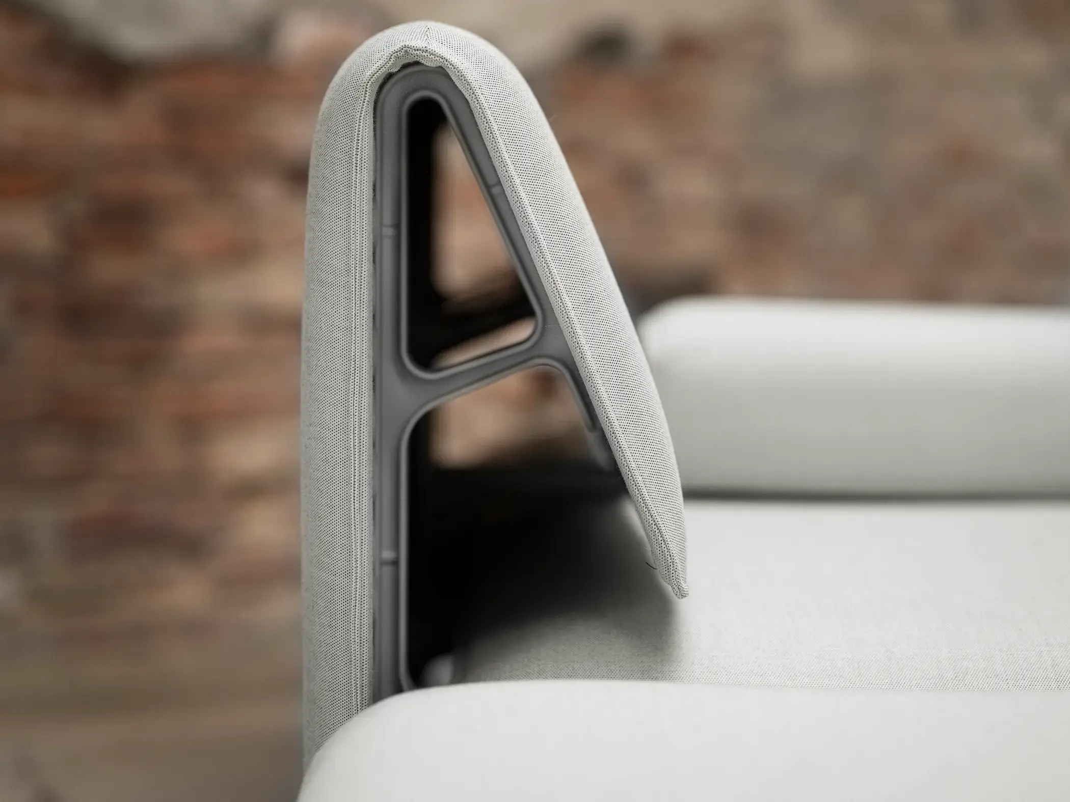 Offecct_Circulus_byMarioFerrarini_grey_backrest_HR